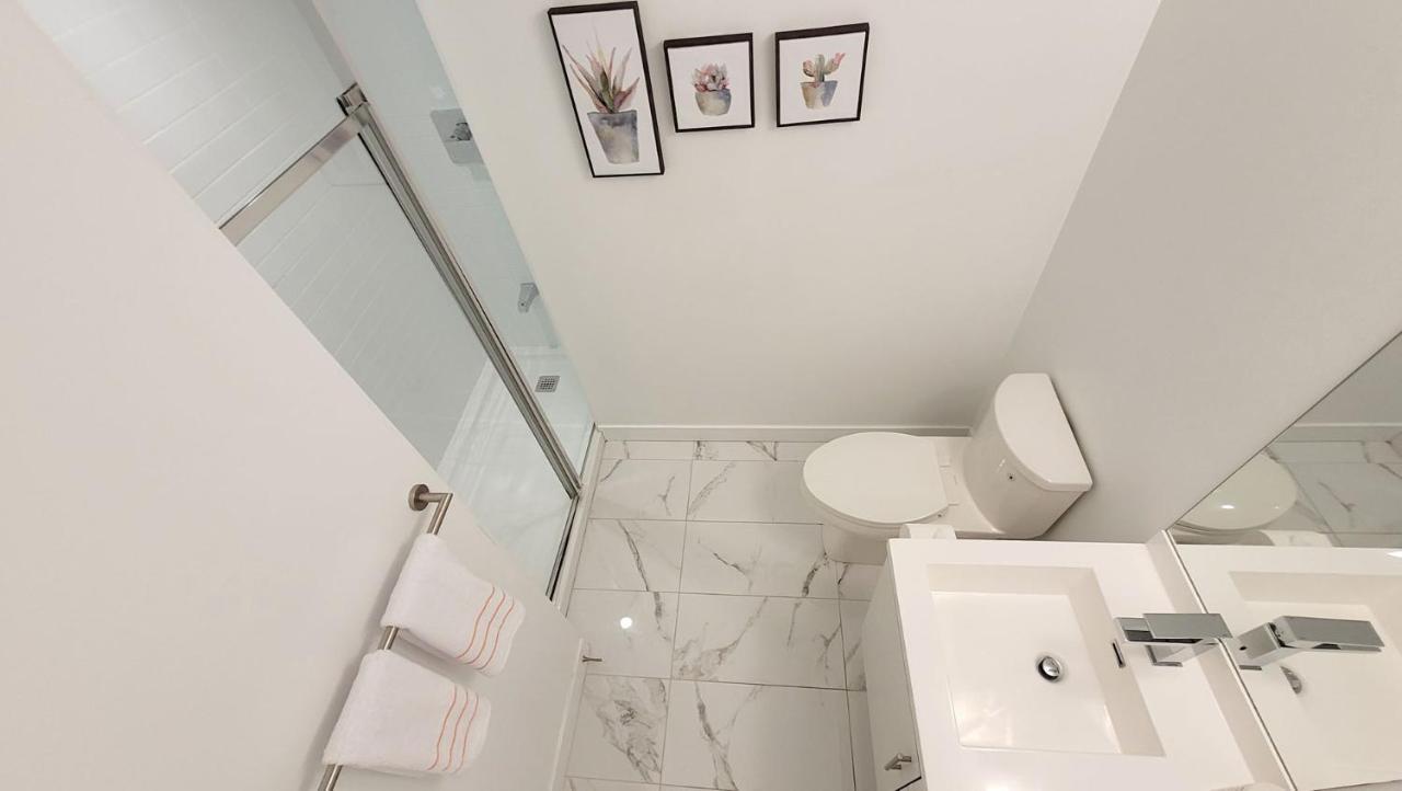 Lovely 3 Bedrooms In University Of Торонто Экстерьер фото