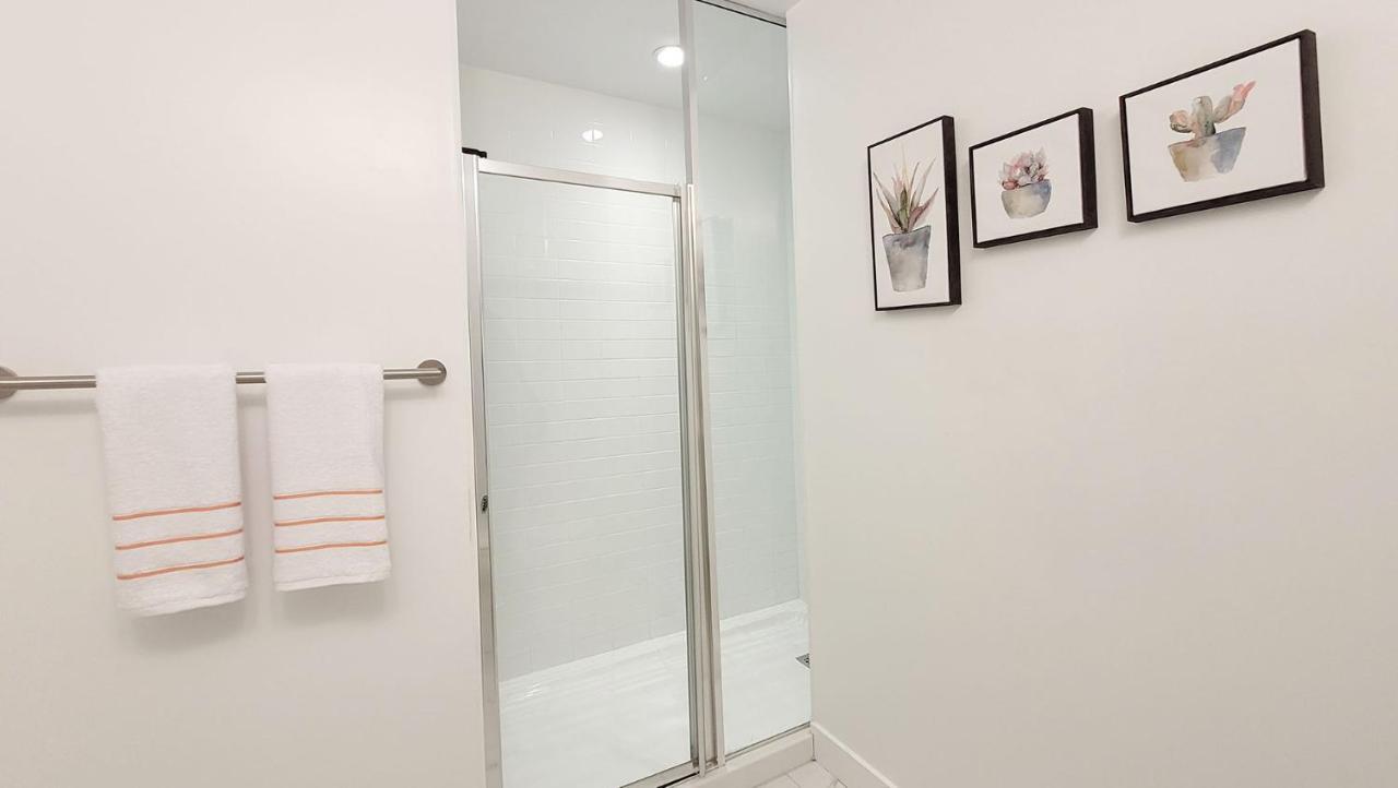Lovely 3 Bedrooms In University Of Торонто Экстерьер фото