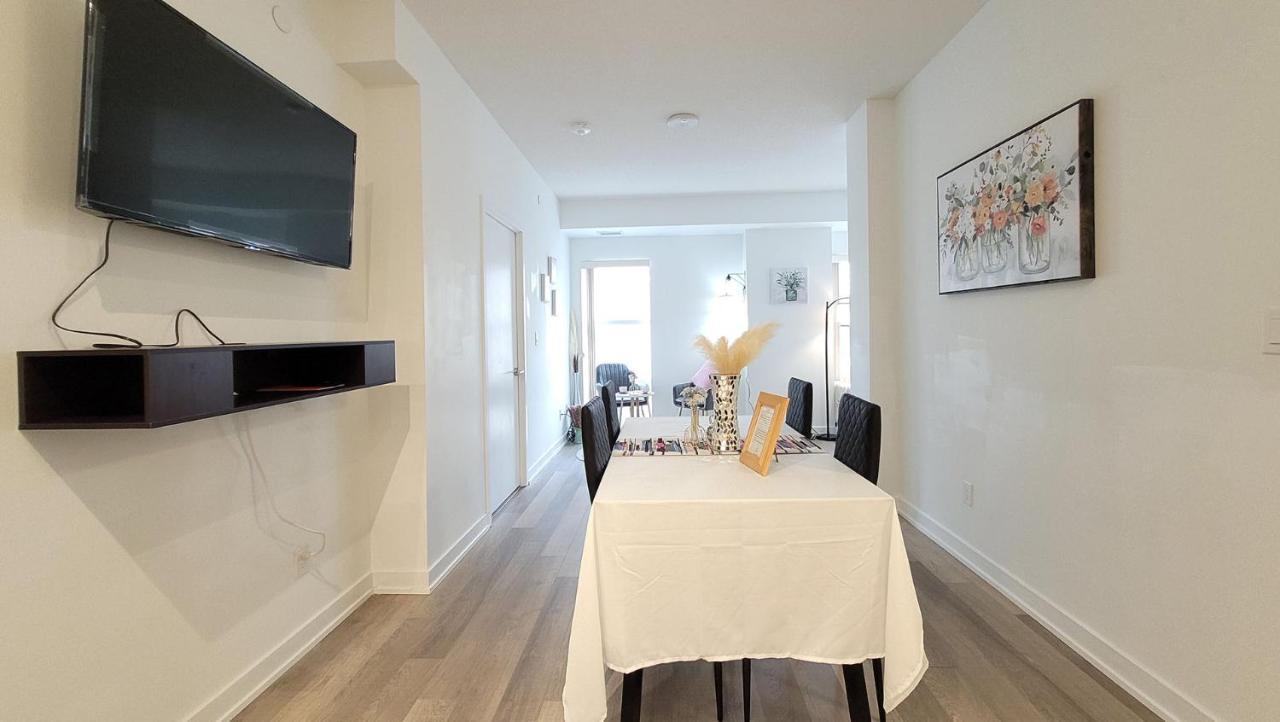 Lovely 3 Bedrooms In University Of Торонто Экстерьер фото
