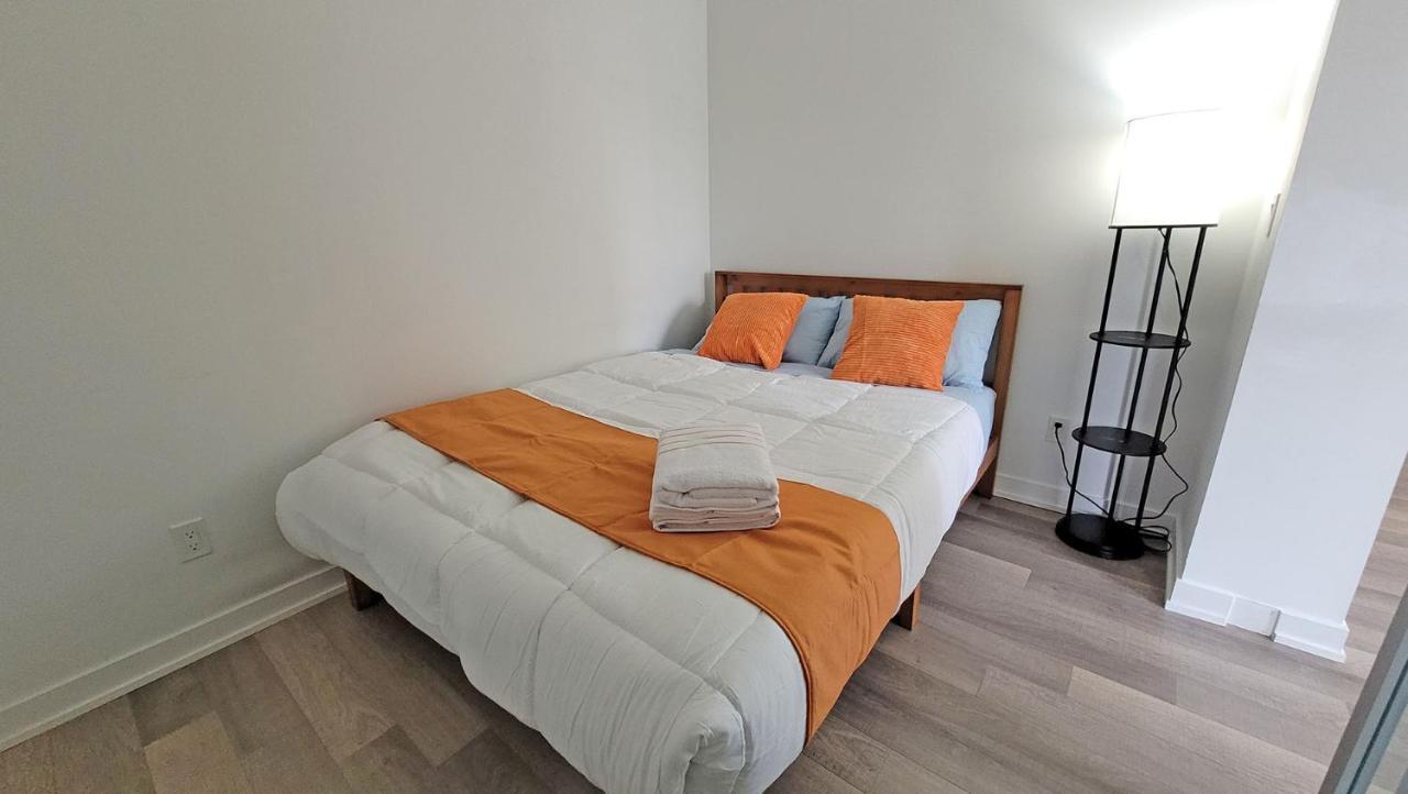 Lovely 3 Bedrooms In University Of Торонто Экстерьер фото